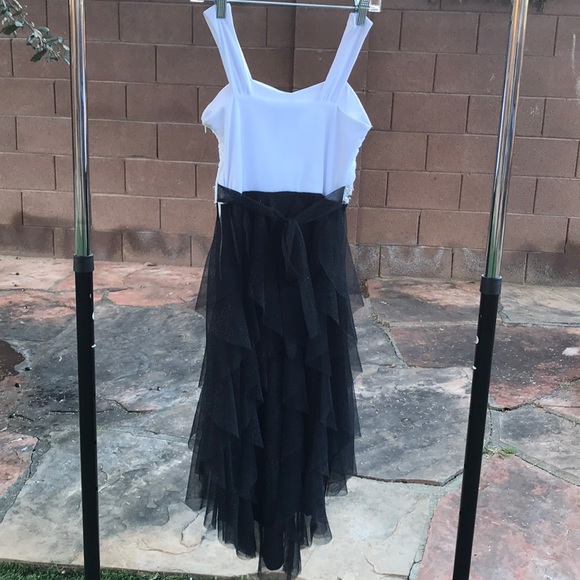 Cute Girls’ Black and White Dress - Picture 2 of 7